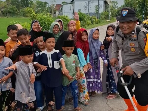 MAS Bhabin Sidomukti Aipda Nanang Sumantri S.H. Gelorakan Peddal Kamtibmas DDS Sobo Kampung, Tanamkan Cinta Lingkungan Dan Persatuan Sejsk Dini