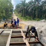 Progres Pembangunan Jembatan Merah Putih Presisi Di Desa Sungai Kuning Capai 70 Persen