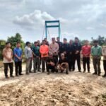 Polsek Kuantan Tengah Lepas Personel Brimob Dan Teknisi Usai Rampungkan Pembangunan Jembatan Merah Putih Presisi