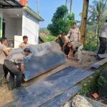 Dukung Mobilitas Warga, Satbrimob Polda Banten Revitalisasi Jembatan di Bayah