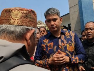 Kepala BPN Tangsel Sambut Humanis Aksi Warga Situ Rompong ,Janji Telusuri Proses Penerbitan SHGB