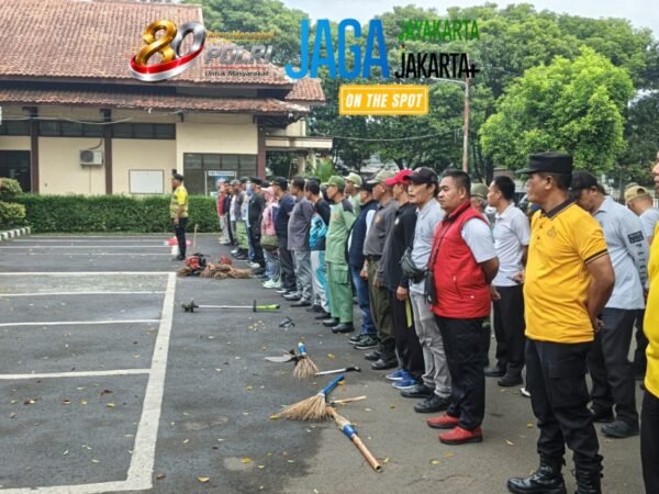 Melalui Program Jaga Jakarta On The Spot, Polsek Jatisampurna Bersama Warga Wujudkan Lingkungan Bersih Dan Tertib