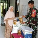 Tepat Sasaran dan Transparan, Babinsa Jaboi Bantu Penyaluran Bantuan Pangan Warga