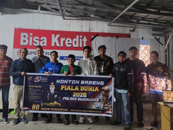Sambut HUT Bhayangkara ke-80, Polres Sijunjung Pererat Kebersamaan Lewat Nobar Piala Dunia 2026