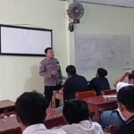 Bhabinkamtibmas Polsek Medansatria Himbau Pelajar SMK Ekuin Jauhi Demo Dan Kerusuhan