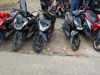 Brimob Polda Metro Jaya Gagalkan Tawuran Subuh di Rawalumbu, 18 Remaja Dan Bom Molotov Diamankan