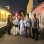 BHABINKAMTIBMAS LAKSANAKAN PENGAMANAN PAWAI PERAYAAN 1 MUHARAM 1448 H DI WILAYAH JATIKRAMAT