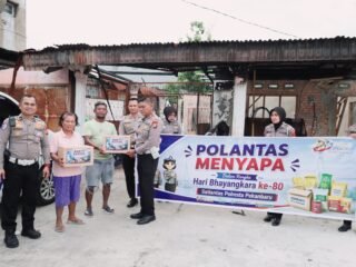Polda Riau Gelontorkan Bantuan Paket 1.878 Bansos, Air Bersih Dan Bedah Rumah Menjelang Hari Bhayangkara Ke-80