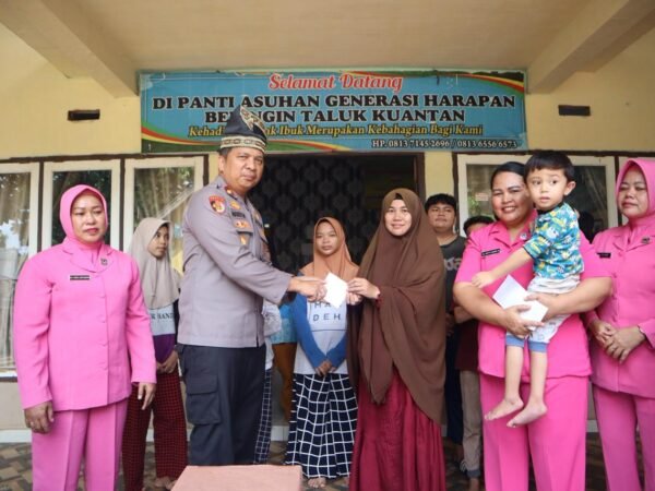 Wakapolres Kuansing Pimpin Anjangsana HUT Bhayangkara Ke-80, Perkuat Silaturahmi Dan Kepedulian Sosial