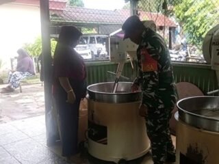 Babinsa Kuta Timu Dukung Pengembangan Dodol Sentra Halia sebagai Penggerak Ekonomi Warga