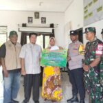 Babinsa Koramil 02/Sukakarya Dampingi Penyaluran BLT Dana Desa di Gampong Krueng Raya