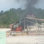 Polsek Kuantan Tengah Tertibkan Aktivitas PETI Di Perbatasan PT Agrinas Palma Nusantara, 12 Rakit Lanting Dimusnahkan
