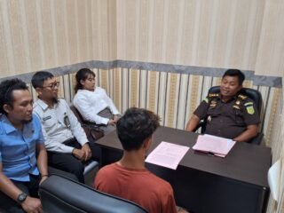 Polsek Ternate Utara Serahkan Tersangka Dan Barang Bukti Kasus Pembunuhan ke Kejaksaan Negeri Ternate