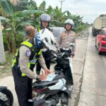 Kemacetan Panjang Di KM 75 Lintas Timur Pelalawan Berhasil Diurai, Satlantas Lakukan Penindakan Tegas