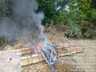 Polsek Kuantan Tengah Musnahkan Rakit PETI Di Simpang Tiga, Tegaskan Komitmen Jaga Lingkungan