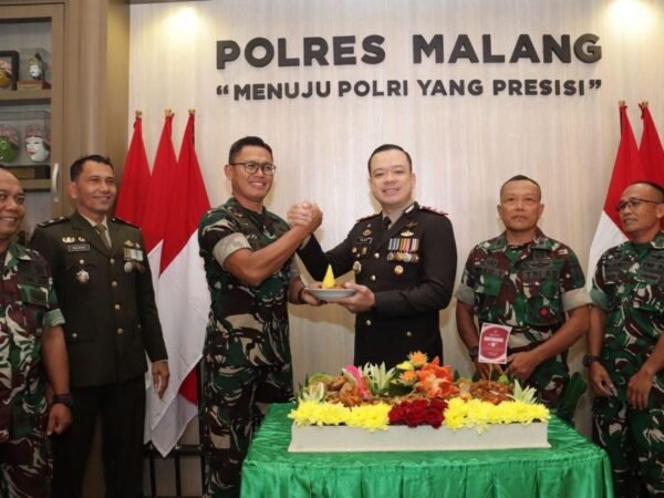 Dandim 0818 Malang _Batu Letkol Czi Bayu Nugroho Hadiri HUT Bhayangkara ke 80 Mapolres Kepanjen