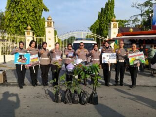 Polantas Sapa Warga Di Car Free Day, Ditlantas Polda Riau Gaungkan Budaya Tertib Berlalu Lintas