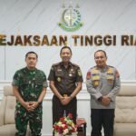 Kapolda Riau Dan Kajati Perkuat Sinergi Penegakan Hukum