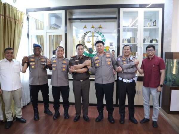 Polres Kuansing Dan Kejari Kuansing Perkuat Sinergitas, Teguhkan Komitmen Penegakan Hukum Dan Pelayanan Terbaik Kepada Masyarakat