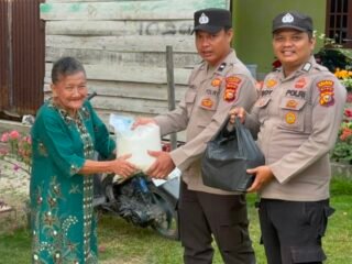 Polsek Singingi Laksanakan Minggu Kasih, Salurkan Bantuan Sembako Dan Tampung Aspirasi Warga