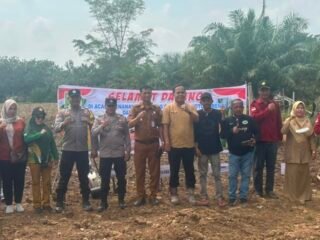 Polsek Cerenti Dukung Program Swasembada Pangan, BUMDes Maju Bersama Tanam Jagung Pipil