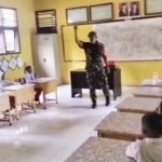 Bentuk Berkarakter dan Disiplin Siswa, Babinsa Koramil 02/Sukakarya Berikan Wawasan Kebangsaan di Sekolah