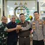 Polres Kuansing Jalin Silaturahmi Ke Kejari, Perkuat Sinergi Pada Peringatan Hari Bakti Adhyaksa Ke-66