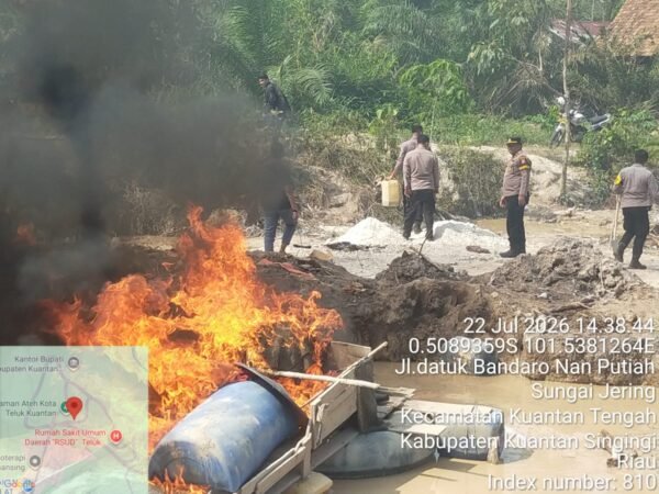 Gerak Cepat Tindak Lanjut Laporan 110, Polres Kuansing Musnahkan Empat Rakit PETI Di Sei Jering