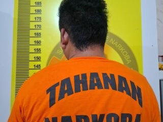 Polsek Singingi Bongkar Peredaran Sabu Di Desa Logas, Seorang Pengedar Ditangkap Dengan Barang Bukti 3,49 Gram