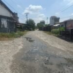 20 Tahun Rusak Tak Tersentuh, Jalan Sangnawaluh Serbelawan Jadi Sorotan DPRD, Warga Minta Pemerintah Segera Bertindak
