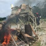 Polsek Kuantan Tengah Musnahkan Dua Rakit Dompeng PETI Di Desa Beringin Taluk