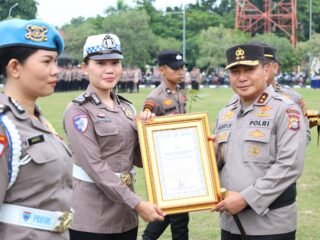 Delapan Personel Ditlantas Polda Riau Terima Penghargaan Kapolda, Briptu Jessica Ukir Prestasi Nasional Di Kejuaraan Karate Piala Kapolri 2026