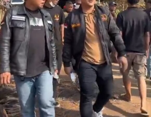 DPC GRIB JAYA Kabupaten Sukabumi dan DPD GRIB JAYA Jawa Barat Tinjau Lokasi Kebakaran di Kasepuhan Cipta Mulya Cisolok