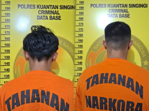 Tim Elang Kuantan Bongkar Jaringan Peredaran Sabu Di Singingi, Dua Pengedar Diamankan