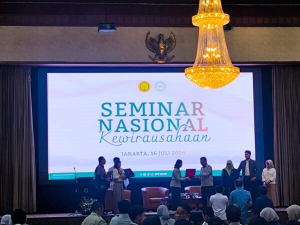 Seminar Nasional Kewirausahaan Menuju Indonesia Emas 2045
