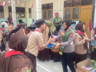 Penuh Kasih Sayang, Satlantas Polres Kampar Datang Ke SLBN Bangkinang : Rayakan Kemerdekaan, Pramuka, Dan Tanam Harapan Hijau