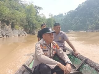Patroli Bersama Dubalang, Kapolres Kuansing Pastikan Aliran Sungai Batang Kuantan Dan Singingi Bersih Dari Aktivitas PETI