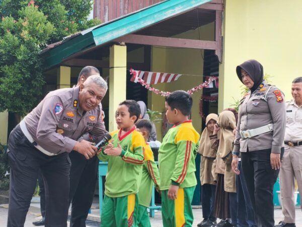 Polantas Karib Sambangi SD Muhammadiyah 3, Edukasi Keselamatan Berlalu Lintas Dan Tanamkan Kepedulian Lingkungan Sejak Dini