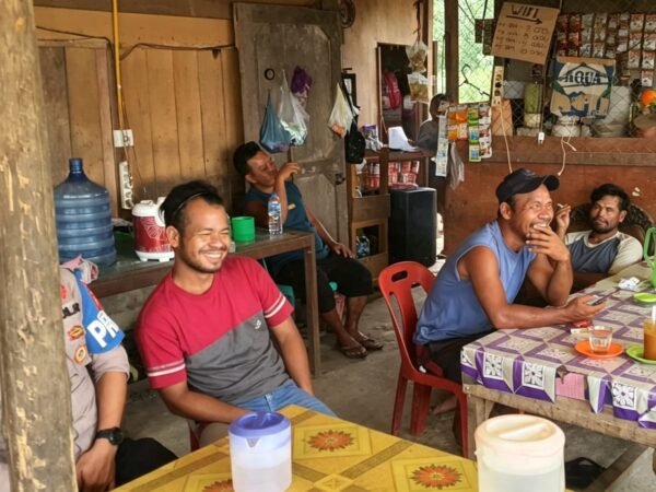 Minggu Kasih Polsek Logas Tanah Darat, Polisi Serap Aspirasi Dan Keluhan Warga Desa Lubuk Kebun