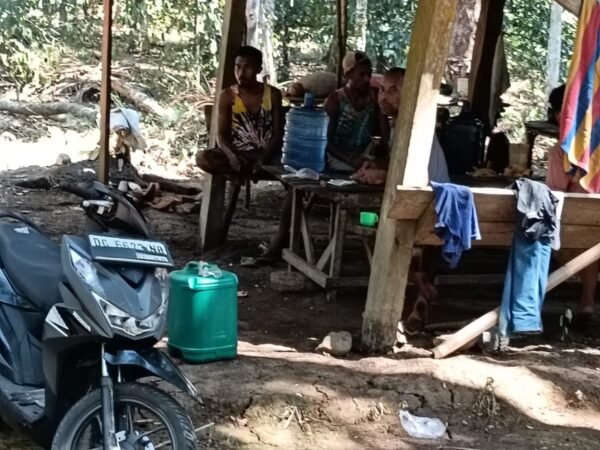 Warga Posi-Posi Rao Keluhkan Pelayanan Surat Dusun