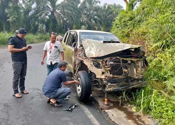 Identitas Pengemudi Perempuan Mobil Dinas Satpol PP Tuai Sorotan, Publik Pertanyakan Izin Penggunaan   