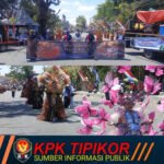 Ragam Busana Nusantara Semarak Kemeriahan Agustusan Kirab Budaya SD se-Kecamatan Genteng