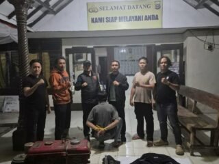 POLSEK SUMBER JAYA UNGKAP KASUS CURAT DI KEBUN TEBU, TERDUGA PELAKU DAN BARANG BUKTI BONG SABU DIAMANKAN