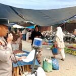 Cegah Karhutla, Sat Binmas Dan Bhabinkamtibmas Polres Kuansing Edukasi Warga Agar Tidak Membuka Lahan Dengan Membakar