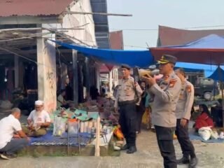 Pasar Tradisional Petapahan Jadi Sasaran Sosialisasi Karhutla, Kapolsek Tapung : Patuhi Maklumat Kapolda Riau, Jangan Membakar Lahan