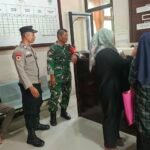 Wujud Kepedulian, Babinsa Dampingi Warga Paya Seunara Urus Surat Izin Usaha