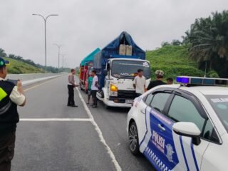 Gerak Cepat Polantas Karib Riau Amankan Terduga Pelaku Pengeroyokan Sesama Pengemudi Di Tol Permai