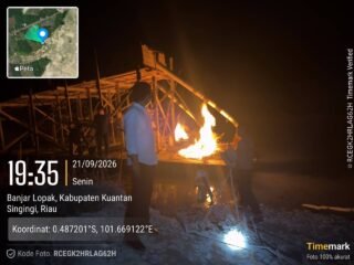 Polres Kuansing Tindak Aktivitas PETI Di Gunung Kesiangan, Dua Rakit Dimusnahkan