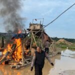 Polres Kuansing Tertibkan PETI Jenis Dompeng Di Pulau Dani, Dua Rakit Dimusnahkan