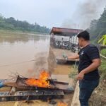 Jajaran Polsek Polres Kuansing Musnahkan 14 Rakit PETI Di Empat TKP